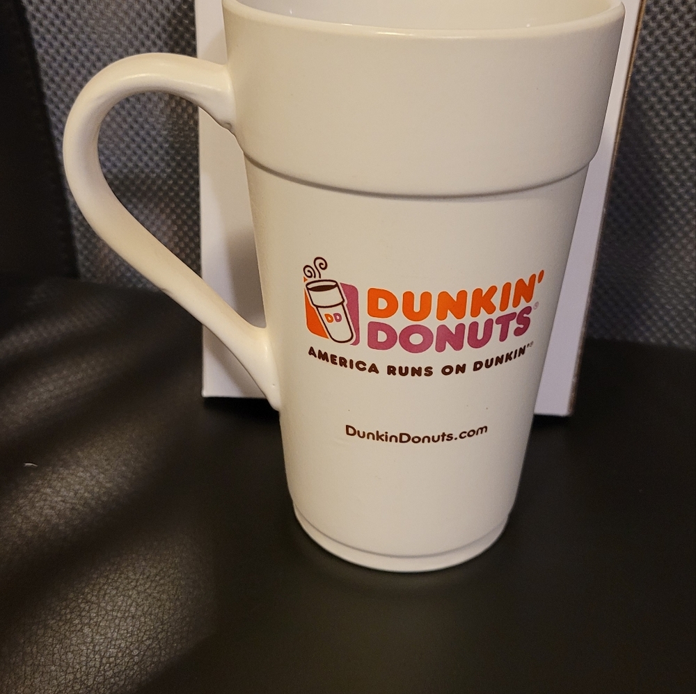 Set of 2 2013 Tall 16 Oz. Tall Classic Dunkin Donuts White Ceramic Coffe… - Picture 4 of 4